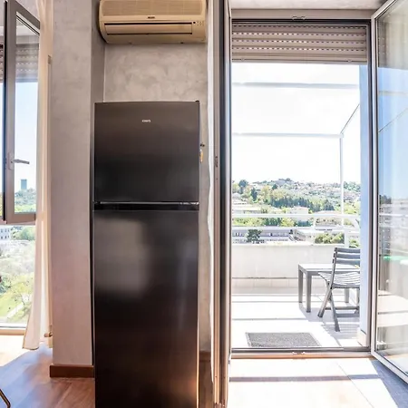 Apartament Stazione Tribunale & Universita Bright